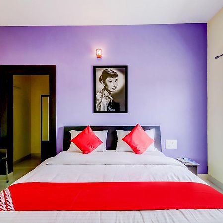 Oyo 33451 Ace Inn Bangalore Bagian luar foto