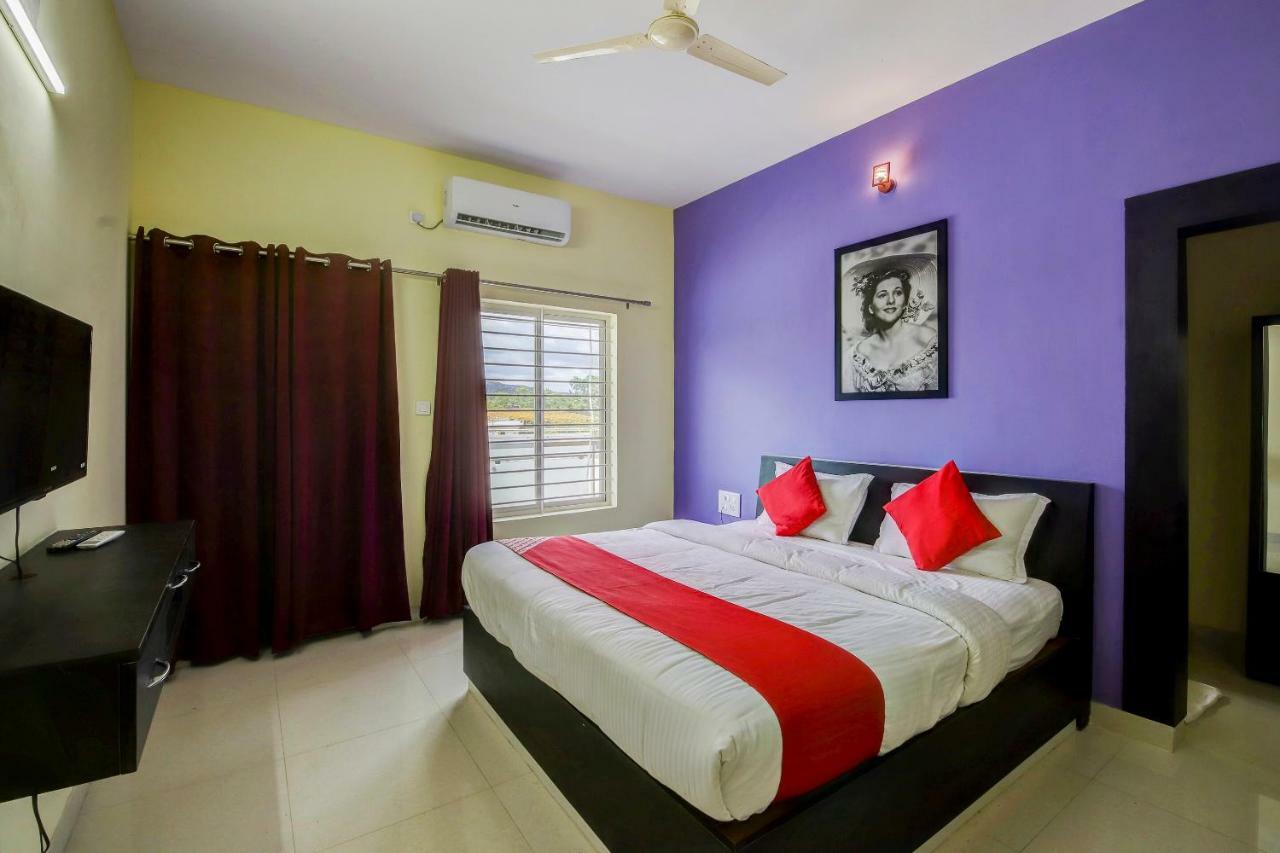 Oyo 33451 Ace Inn Bangalore Bagian luar foto
