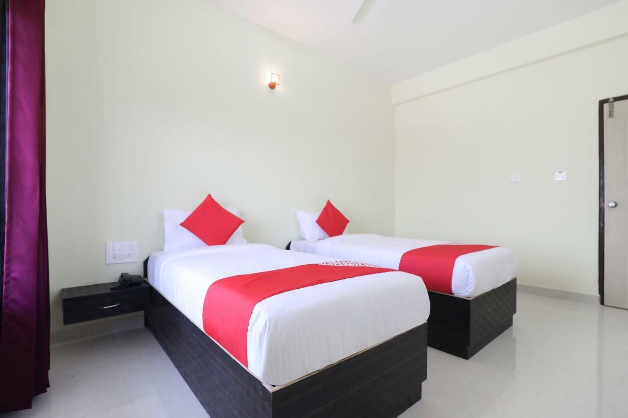 Oyo 33451 Ace Inn Bangalore Bagian luar foto