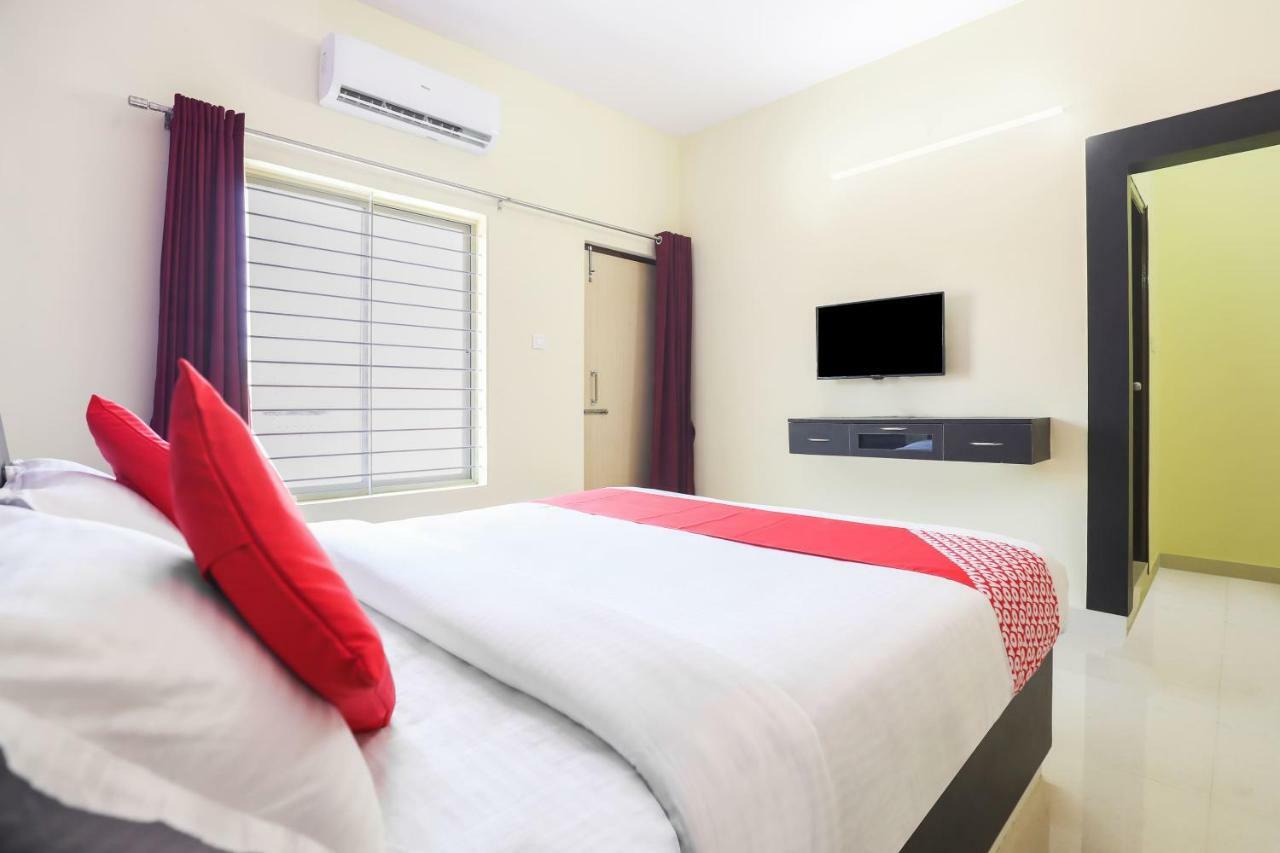 Oyo 33451 Ace Inn Bangalore Bagian luar foto